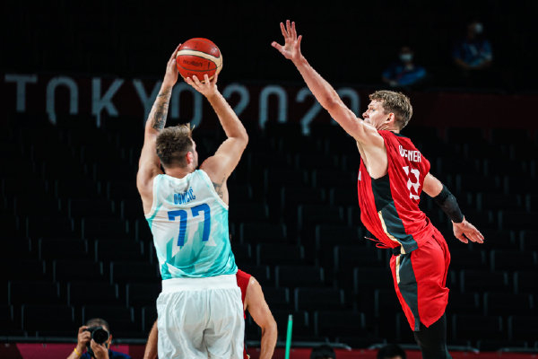 斯洛文尼亚大胜拉脱维亚取得关键胜利的简单介绍