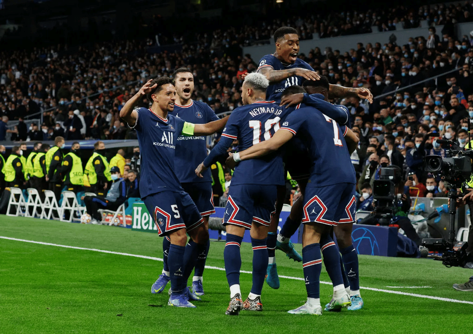 皇家马德里豪取连胜，士气高涨备战的简单介绍