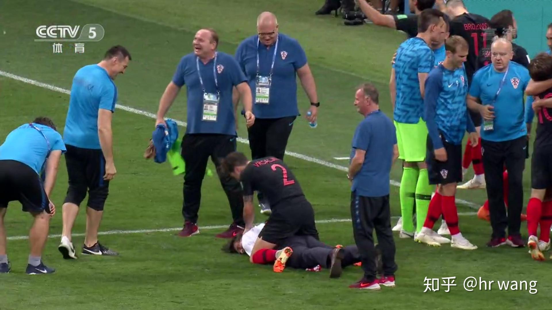 英格兰队遭遇俄罗斯,保持榜首位置的简单介绍 英格兰队遭遇俄罗斯,保持榜首位置的简单介绍