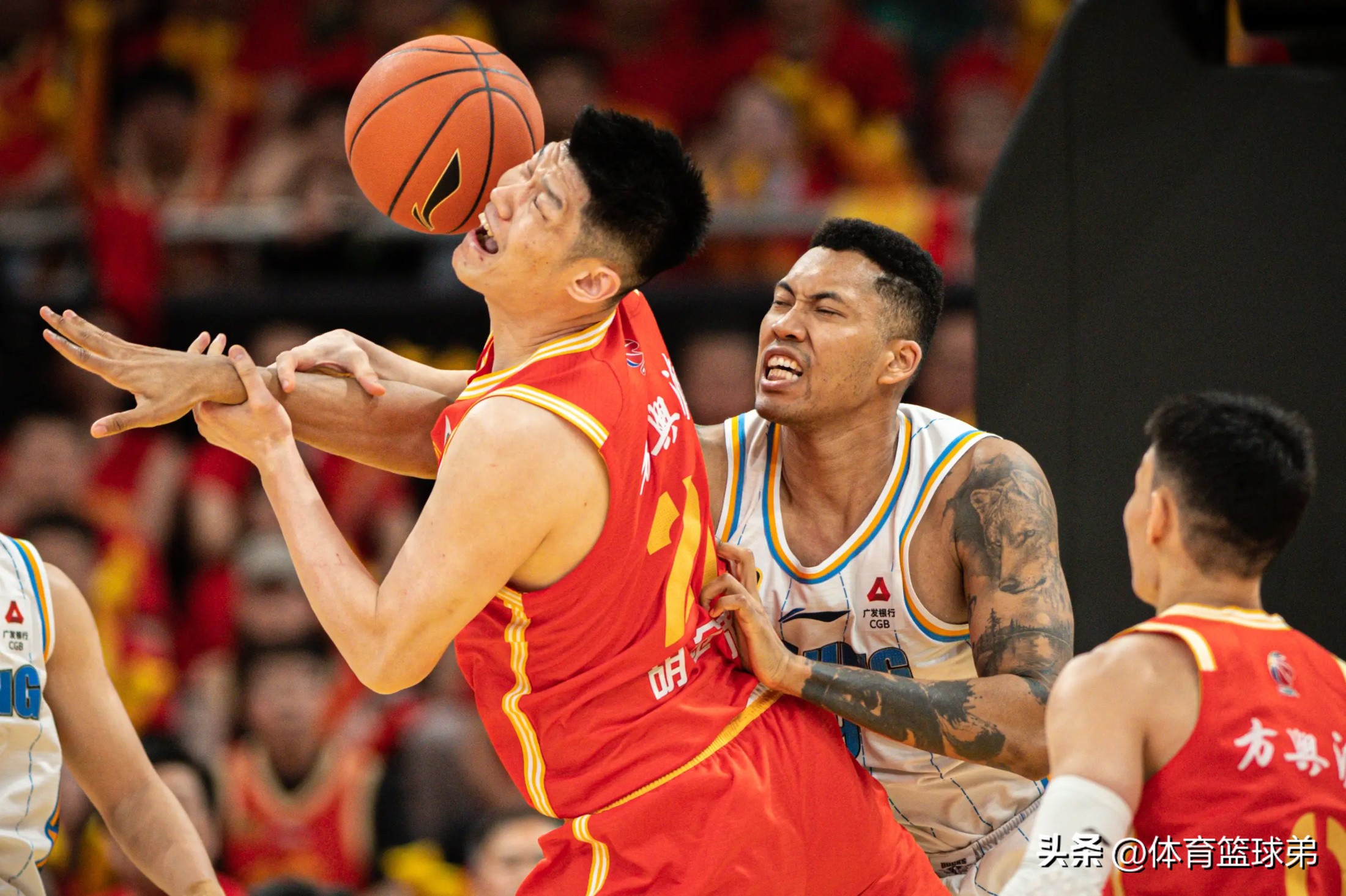 包含广东首胜！对阵辽宁的惊险一战惊险收官的词条