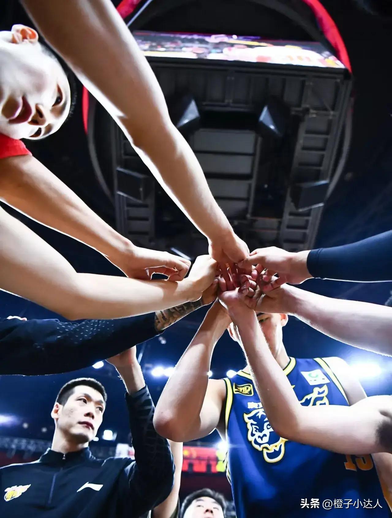 包含精彩纷呈!各队展现不同战术的词条