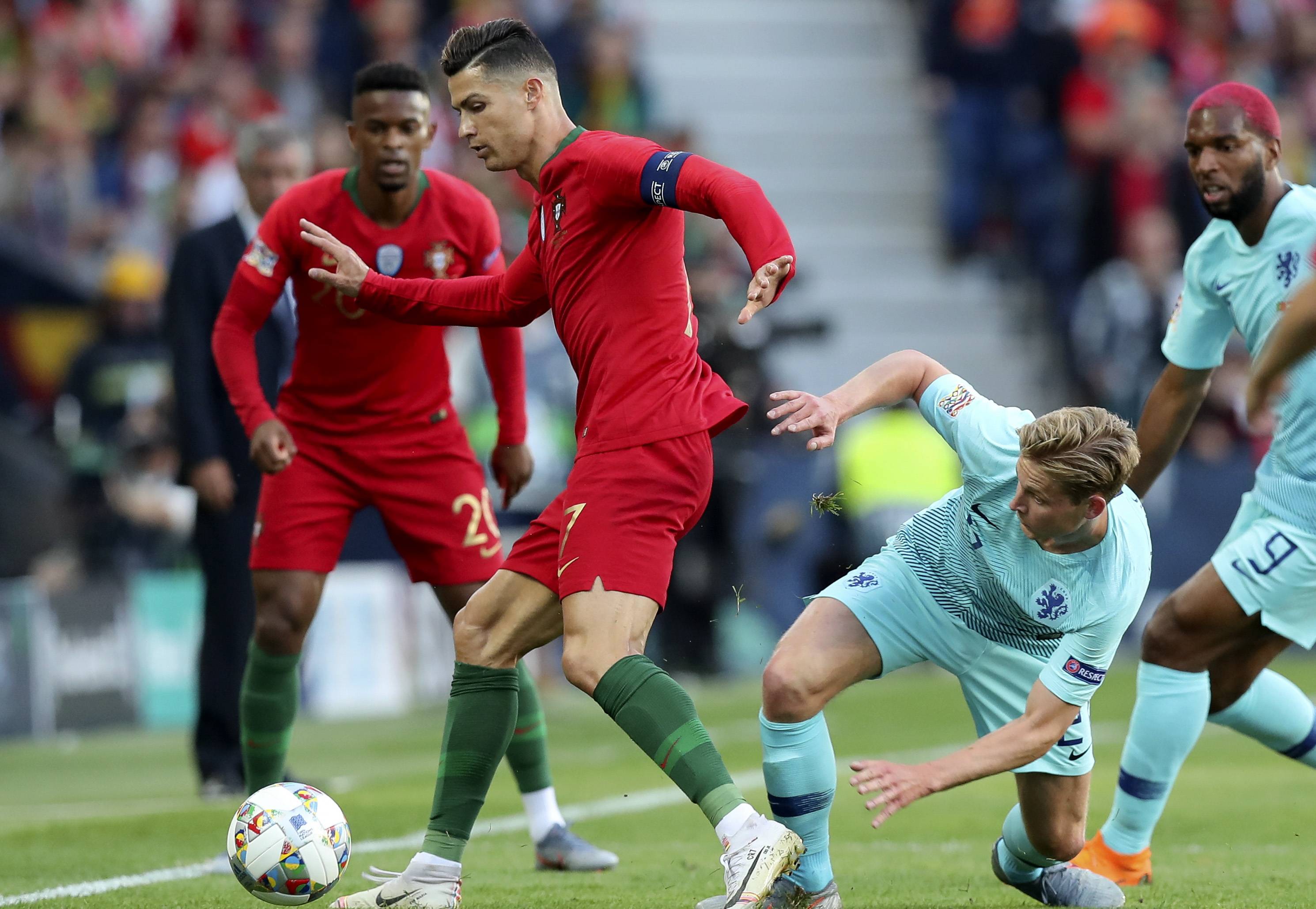 包含欧预赛比赛争夺胜利,各队部署如何对付对手的词条 包含欧预赛比赛争夺胜利,各队部署如何对付对手的词条