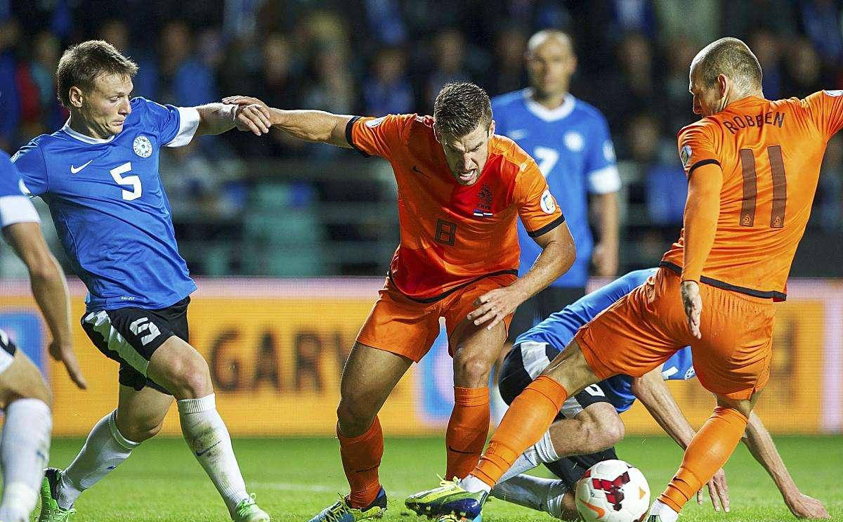 包含欧预赛比赛争夺胜利,各队部署如何对付对手的词条 包含欧预赛比赛争夺胜利,各队部署如何对付对手的词条