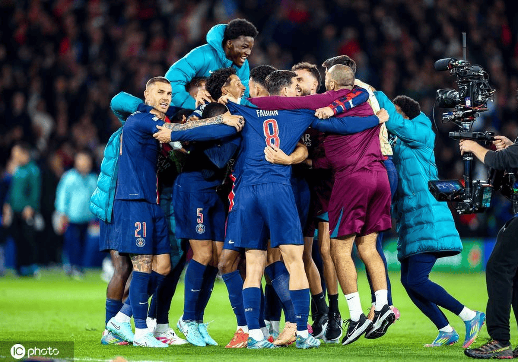 包含阿森纳主场击败巴黎圣日耳曼的词条 包含阿森纳主场击败巴黎圣日耳曼的词条