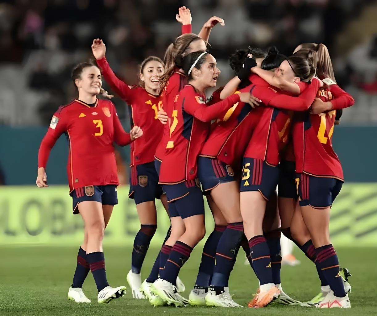 日本女足队员精神抖擞，备战决赛的简单介绍