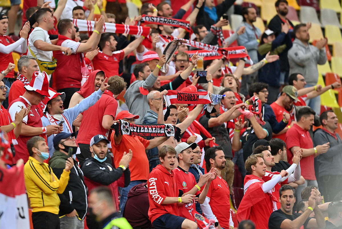 包含西班牙憾平瑞典，未能挺进欧洲杯四强的词条