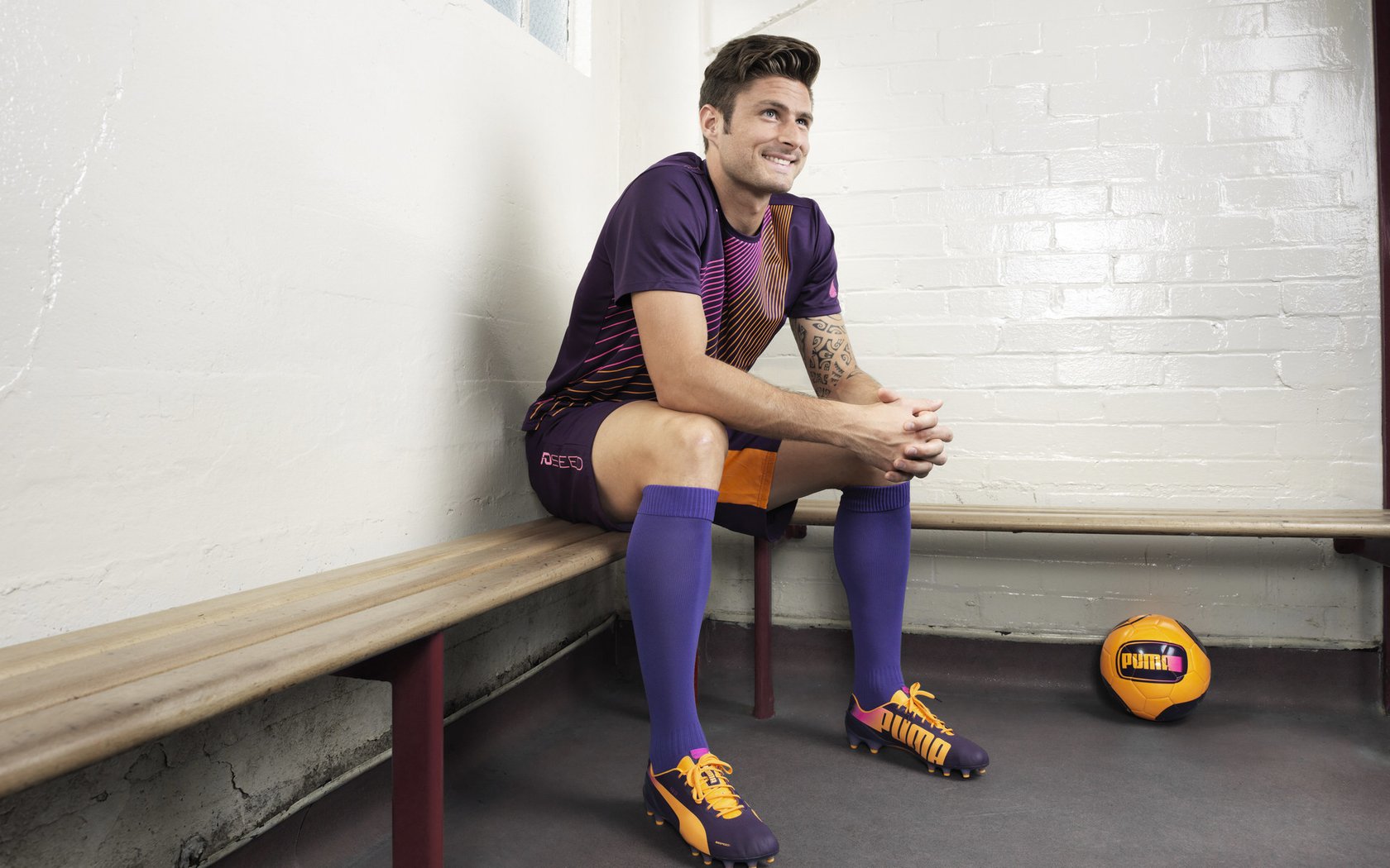 艺术与野性的对决，当佛罗伦萨的优雅防线遭遇姆巴佩的安哥拉式冲锋