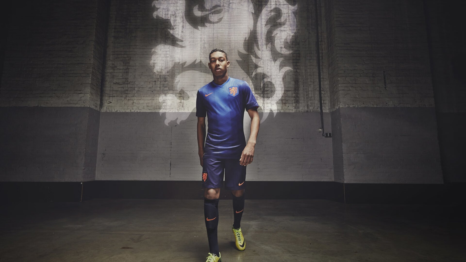 哈兰德隔空导演冷门？秘鲁爆冷韩国的战术启示与足球新逻辑