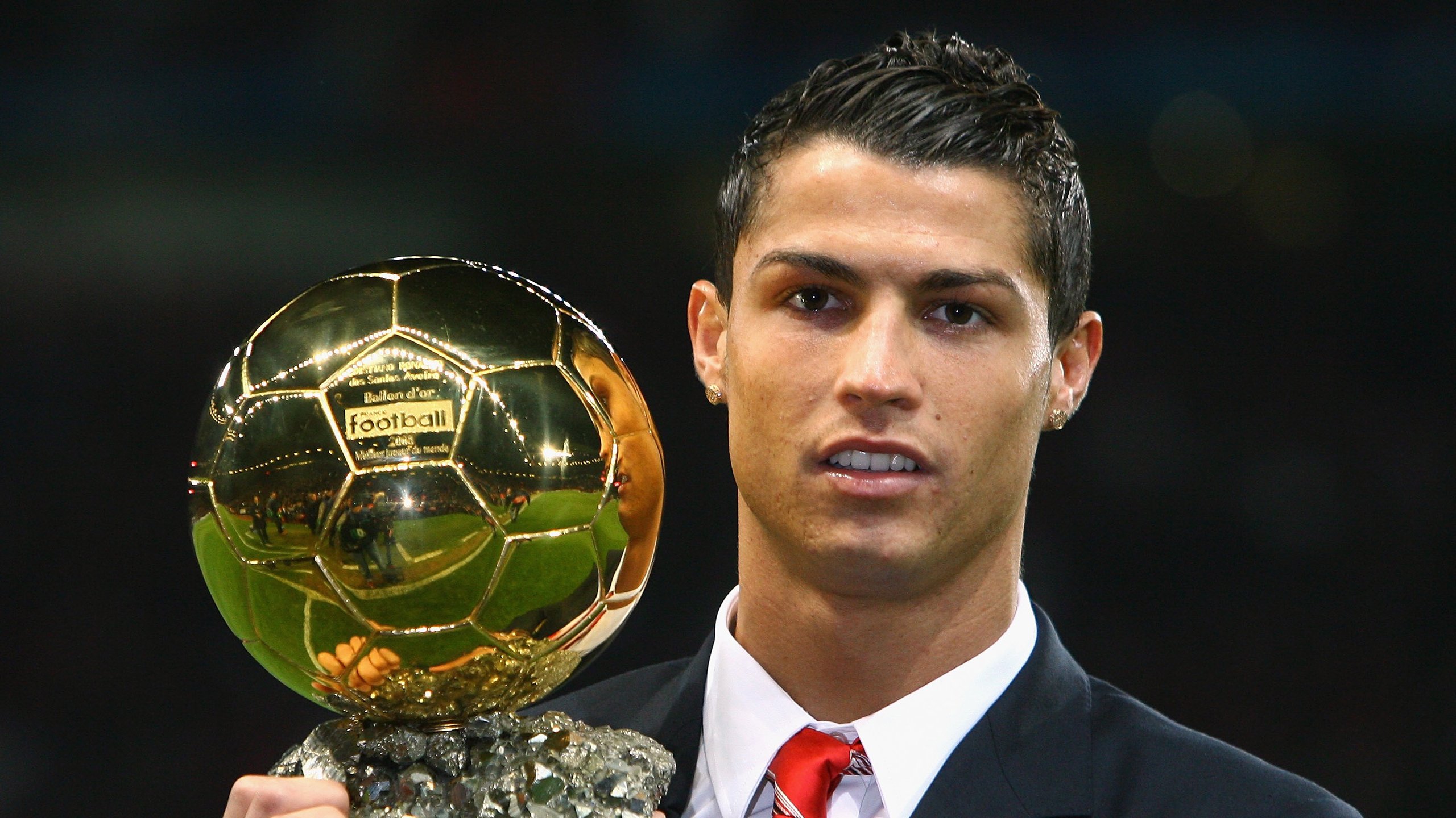 阿劳霍数据全面爆炸！里昂对阵加拿大一役，他如何重新定义现代中场？